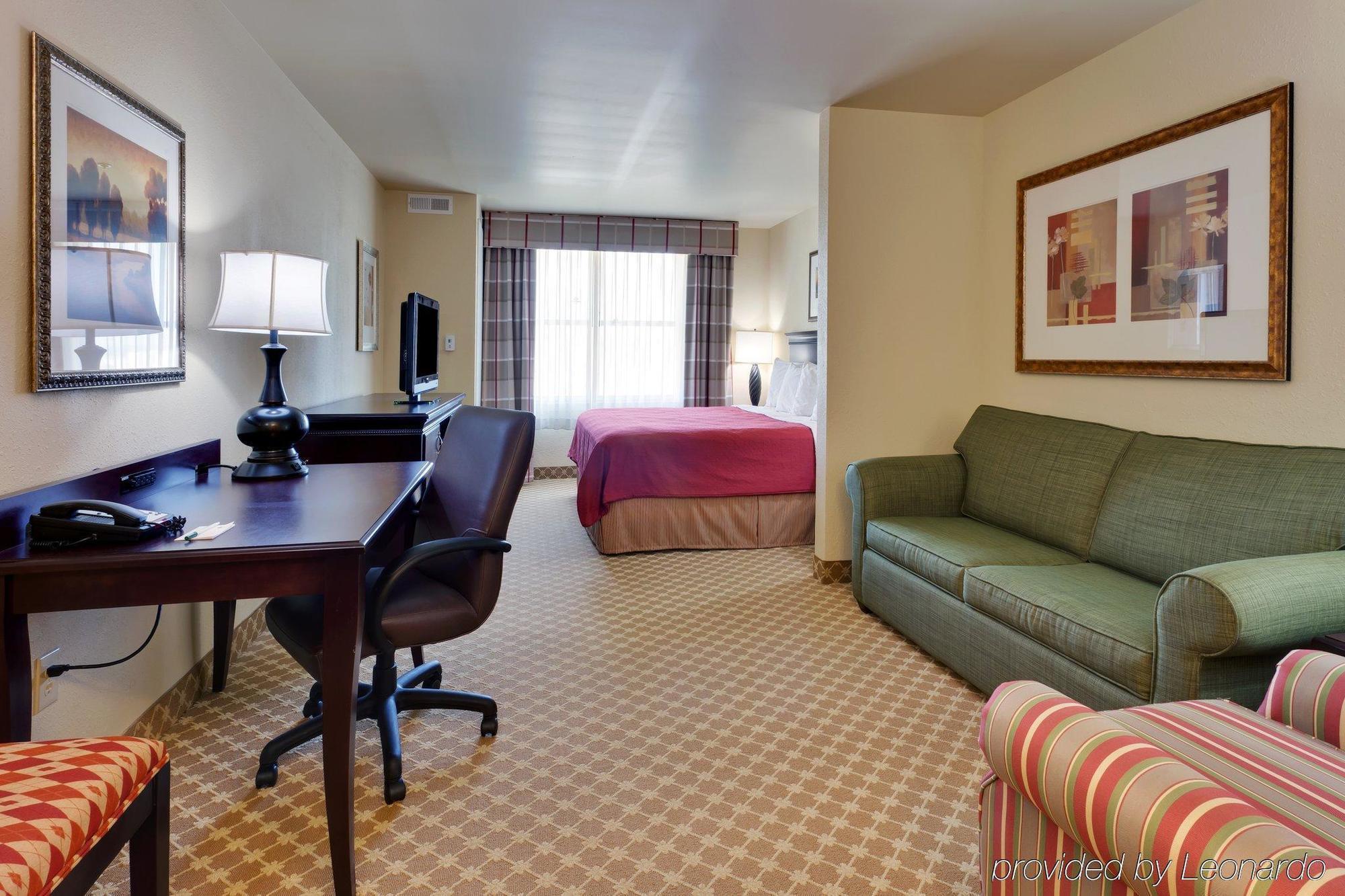 Country & By Radisson, Carlisle, Pa Hotel 2*